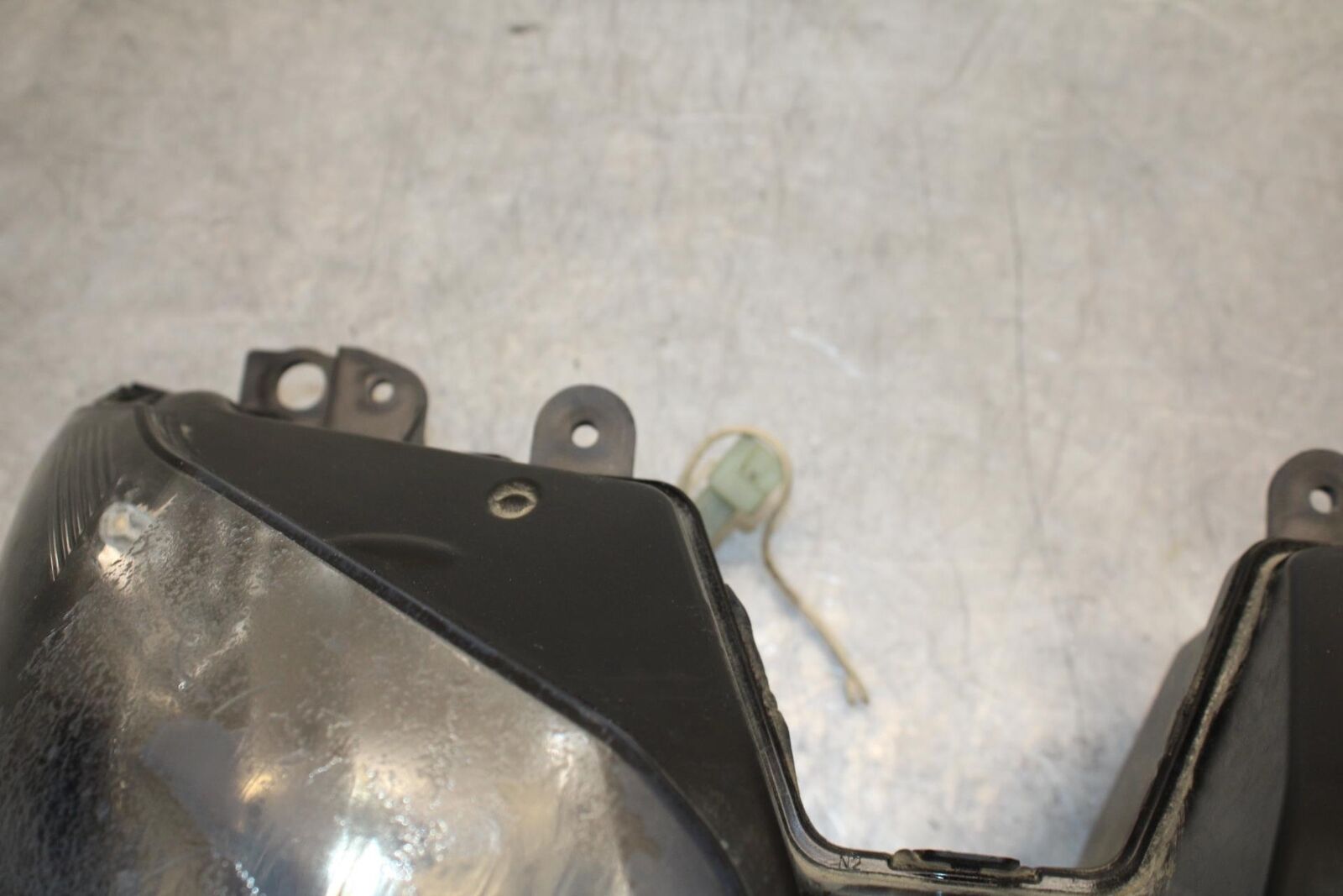 2015 Kawasaki Ninja 300 EX300 FRONT HEADLIGHT HEAD LIGHT LAMP 23007-0174 BB61