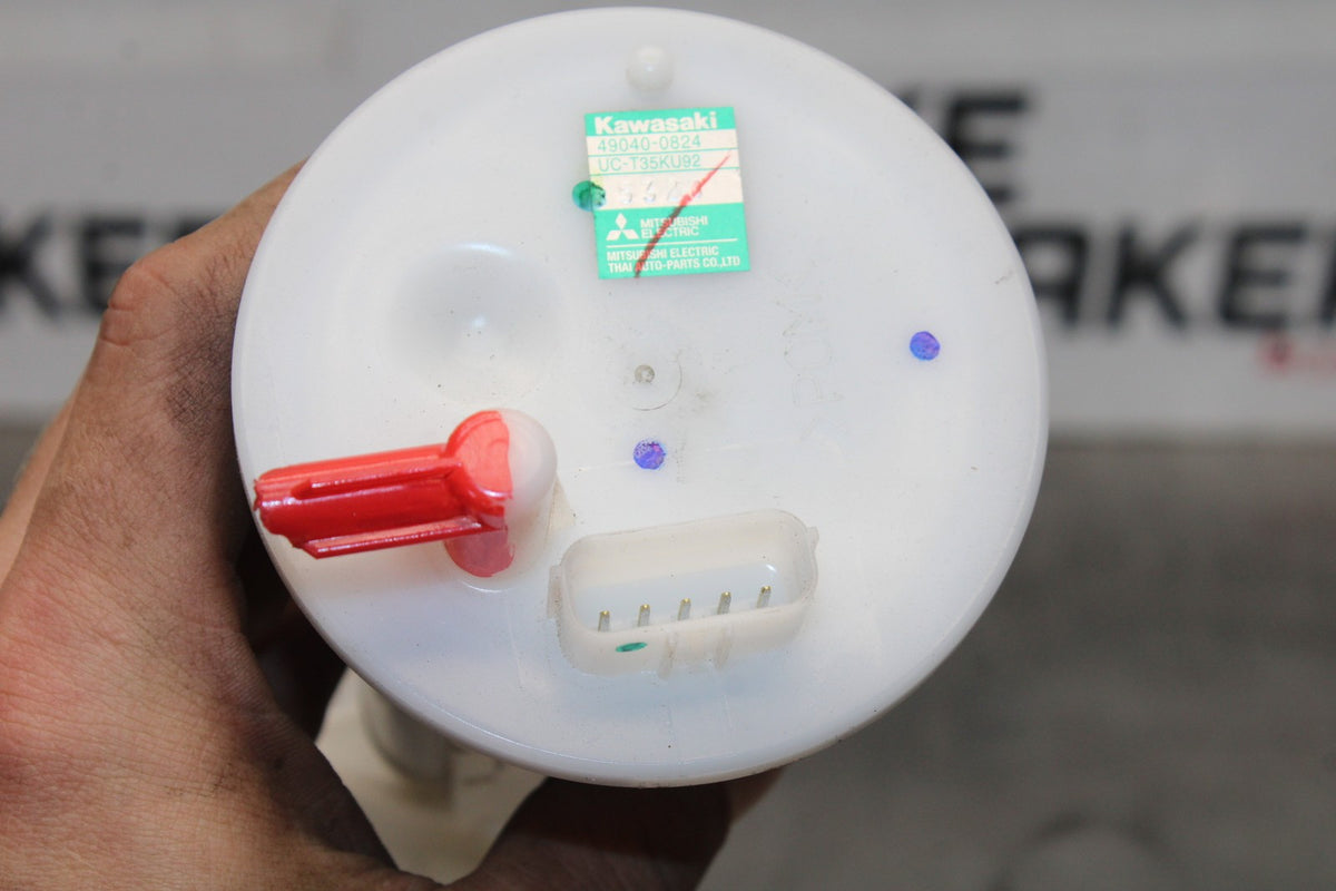 24-25 KAWASAKI NINJA 500 ABS FUEL PUMP GAS PETROL SENDER UNIT BB899