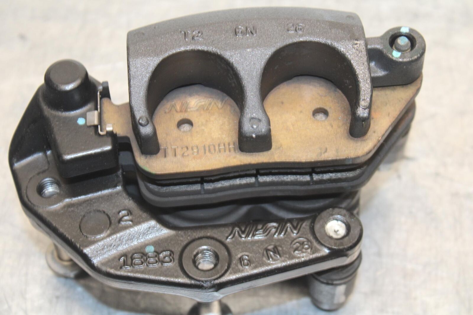 12-17 KAWASAKI ER-6N Z650 RIGHT LEFT FRONT BRAKE CALIPER SET PAIR  BB607