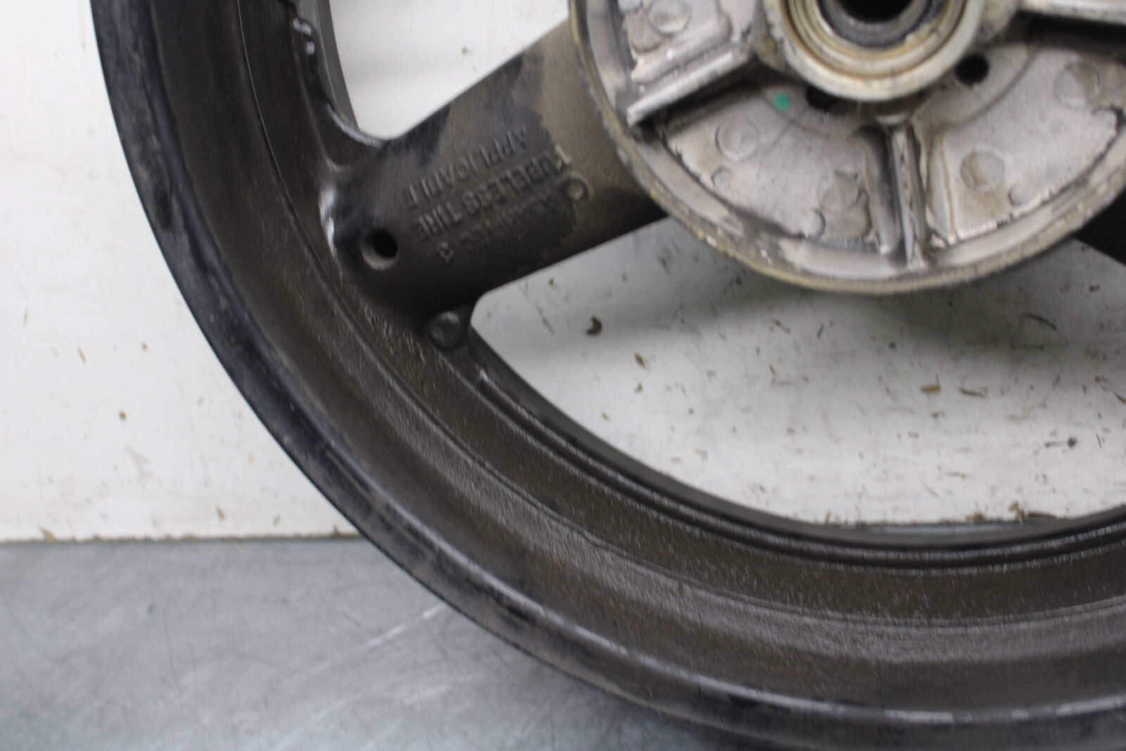 03-06 SUZUKI SV650 REAR WHEEL BACK RIM BB112