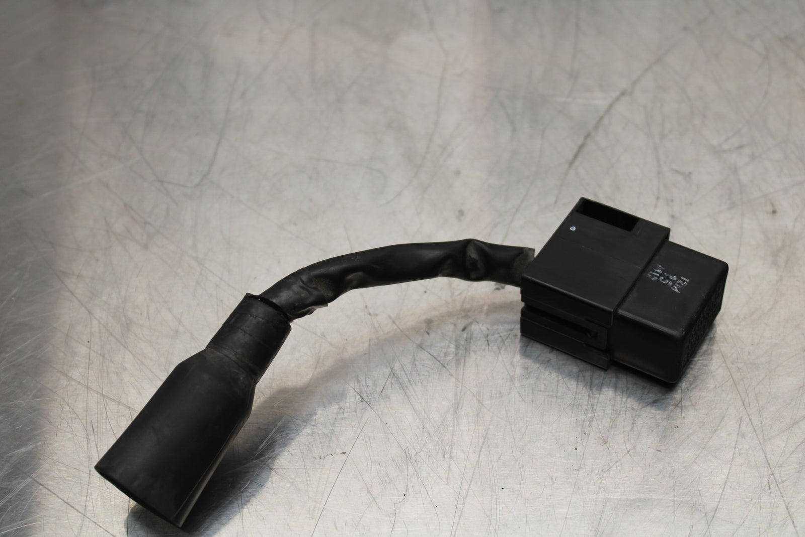 11 SUZUKI GSXR1000 TURN SIGNAL BLINKER RELAY FLASHER SWITCH BB142