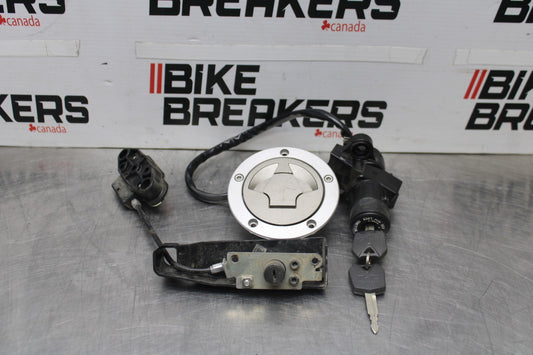 08 KAWASAKI NINJA ZX10R IGNITION LOCK KEY SET W/ GAS CAP AND SEAT LOCK BB902
