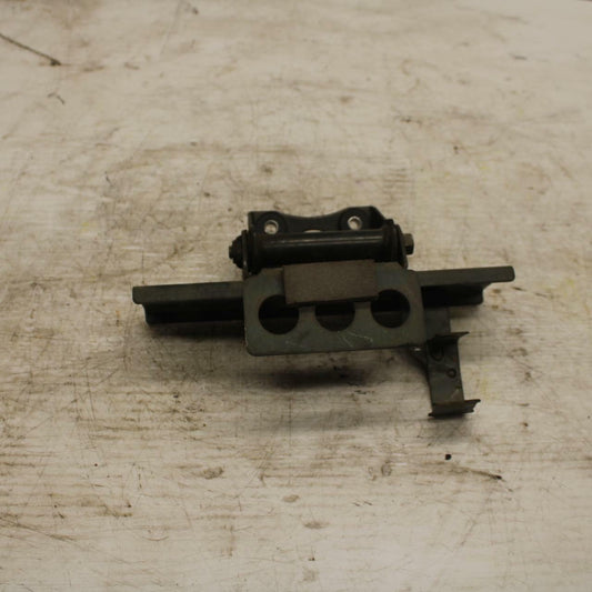 00-07 SUZUKI HAYABUSA GAS TANK FUEL CELL PETROL RESERVOIR BRACKET MOUNT BB281