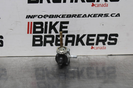 07 HONDA VTX1300R GAS TANK FUEL PETCOCK BB825