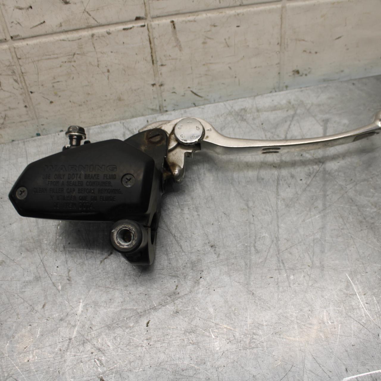 11-14 KAWASAKI VERSYS 650 LE 650C FRONT BRAKE MASTER CYLINDER w/ LEVER BB498