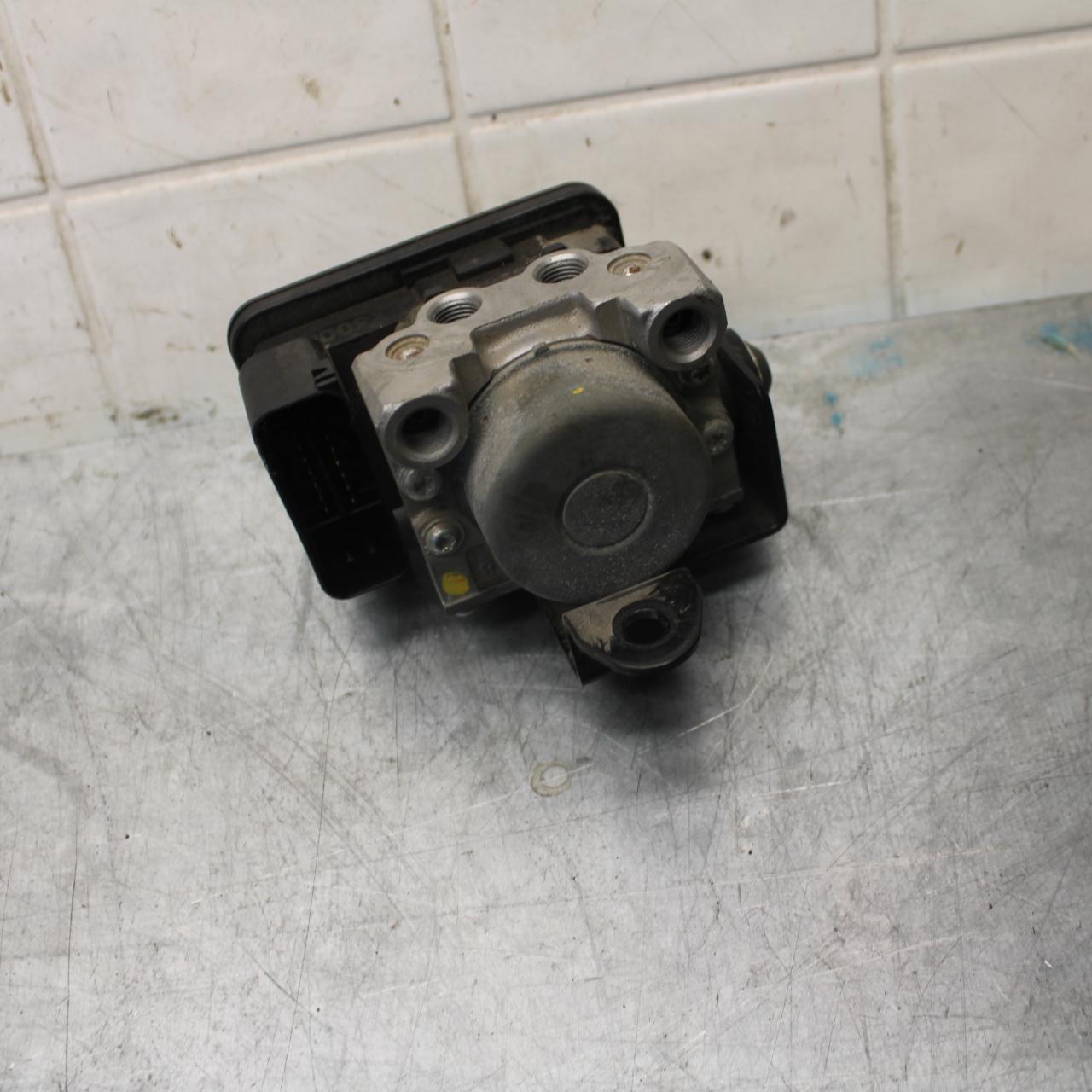 2015 Kawasaki Ninja 300 EX300B ABS ABS PUMP UNIT MODULE BB518