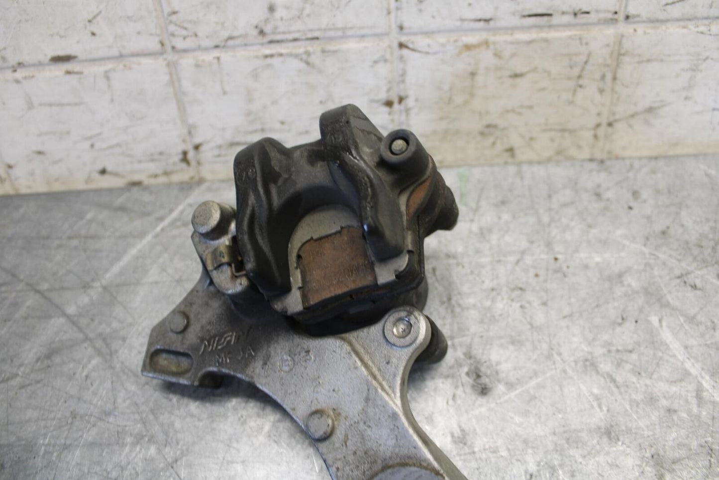 2009 Honda CBR600RR REAR BACK BRAKE CALIPER W MOUNT BRACKET 43150-MFJ-A51 BB536