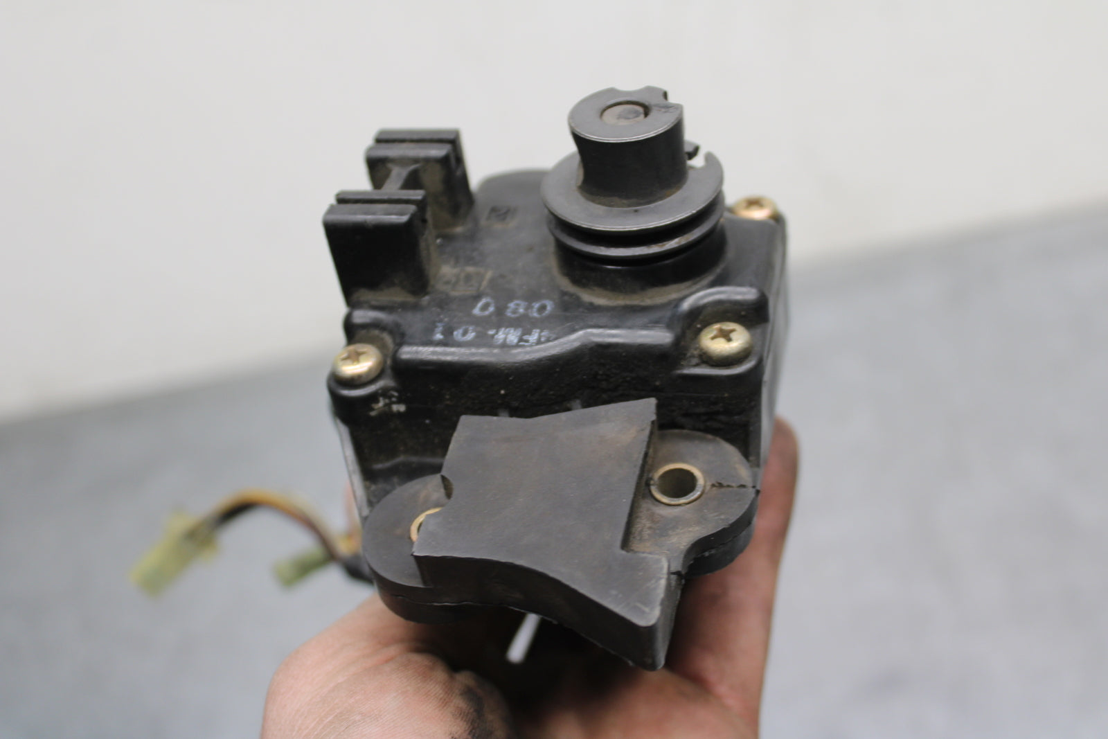 00-01 YAMAHA YZF R1 EXHAUST VALVE SERVO MOTOR BB755