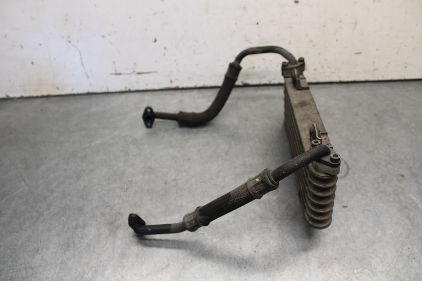 05-06 SUZUKI GSXR1000 ENGINE MOTOR OIL COOLER  16600-40F10 BB677