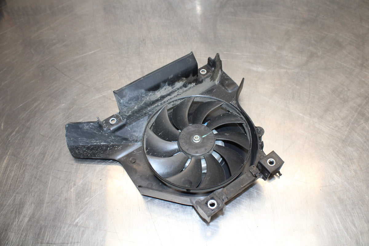 18-23 KAWASAKI NINJA 400 EX400 ABS ENGINE RADIATOR COOLING FAN BB177