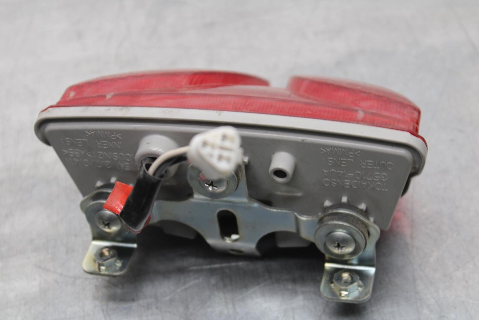 2017 Suzuki GSXR600 REAR TAIL TAILLIGHT BACK BRAKE LIGHT 35710-14JA0 BB598