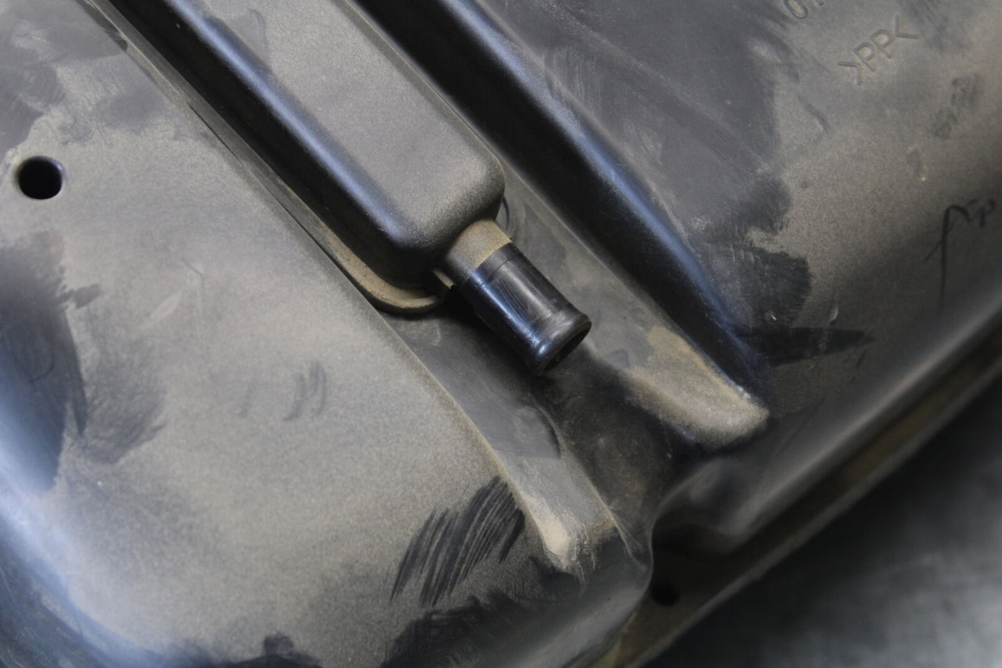 06-07 SUZUKI GSXR 600 AIRBOX AIR INTAKE FILTER BOX BB694