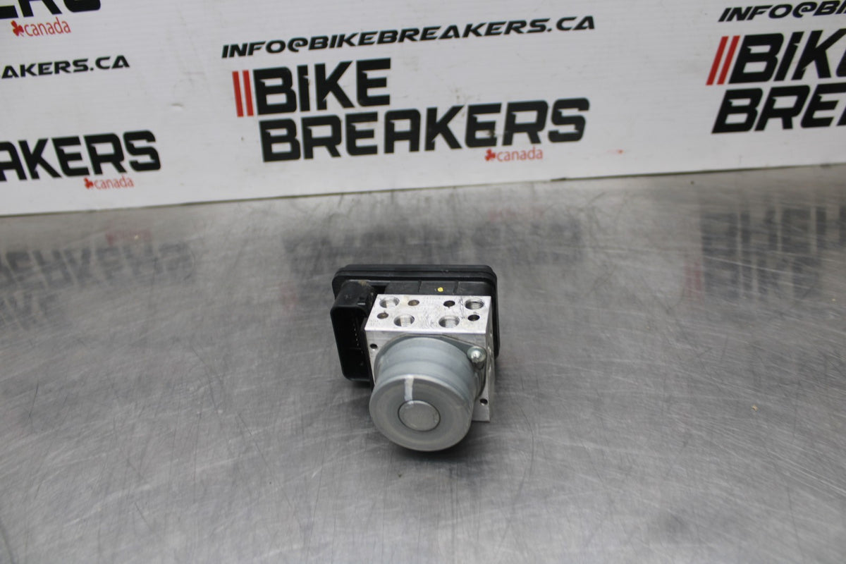 22 KAWASAKI NINJA 1000SX ABS PUMP UNIT MODULE BB780