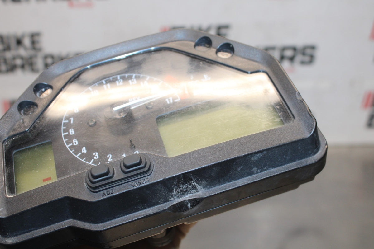 05-06 HONDA CBR600RR SPEEDO GAUGES DISPLAY CLUSTER SPEEDOMETER TACHOMETER BB945