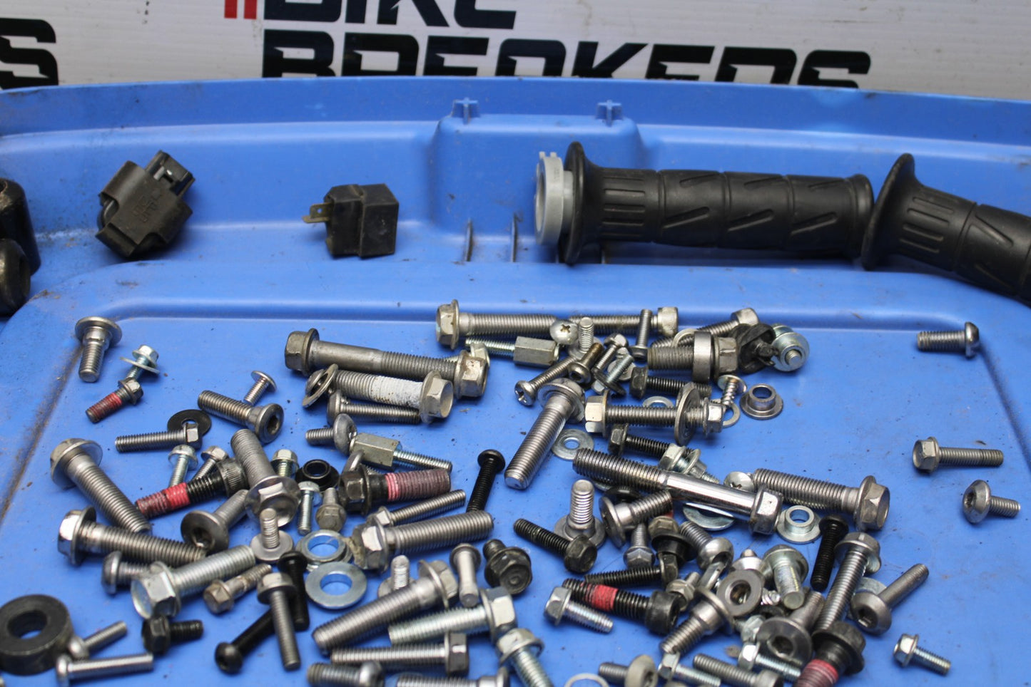 18-23 KAWASAKI NINJA 400 EX400 ABS MOUNTING BOLTS HARDWARE MOTOR SCREWS BB177