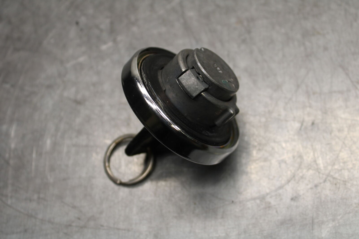 10-13 HONDA SHADOW RS 750 VT750RS IGNITION LOCK KEY SET W/ GAS CAP BB718