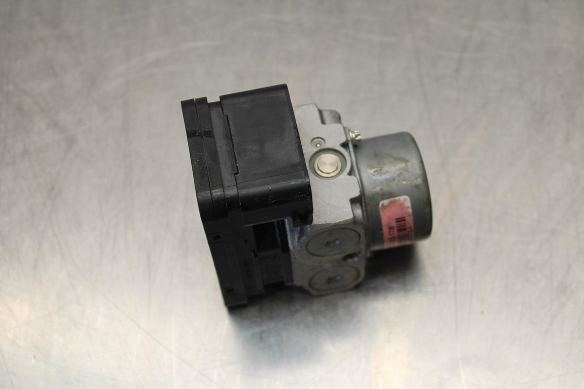 24-25 KAWASAKI NINJA ZX4R ABS PUMP UNIT MODULE BB174