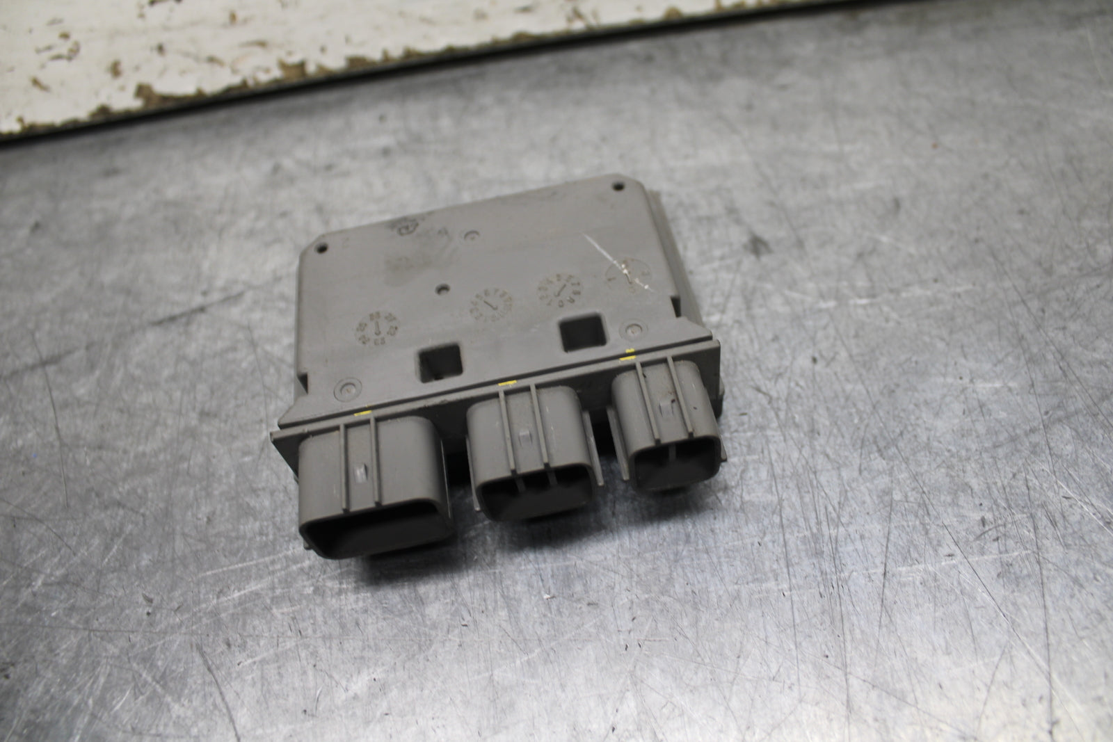 24 KAWASAKI NINJA 500 ABS RELAY ASSEMBLY FUSE BOX BB744