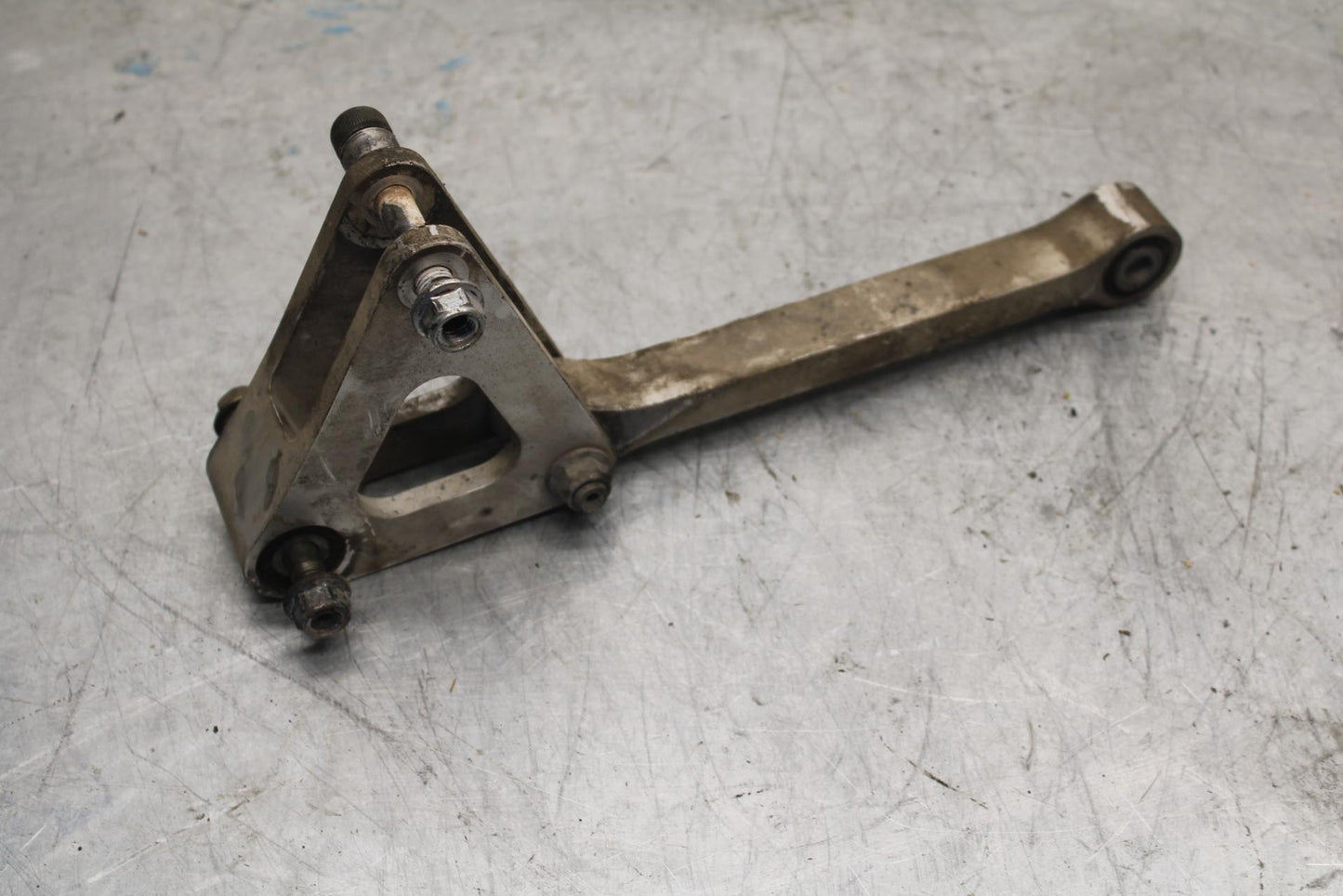 07-08 YAMAHA YZF R1 REAR DOGBONE SHOCK LINKAGE LINK BB425