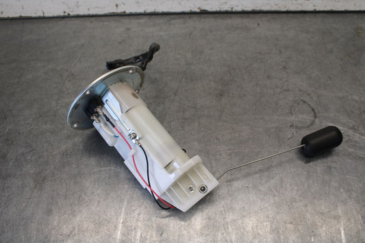 18-23 KAWASAKI NINJA 400 FUEL PUMP GAS PETROL SENDER UNIT  BB679