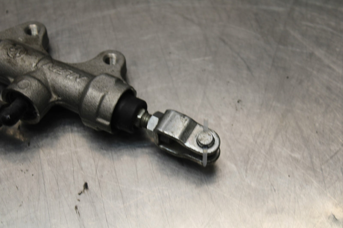 06 KAWASAKI NINJA 650 EX650 REAR BACK BRAKE MASTER CYLINDER W RESERVOIR BB823