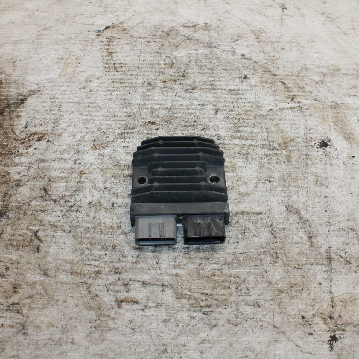 17-19 YAMAHA FZ09 RECTIFIER VOLTAGE REGULATOR BB310