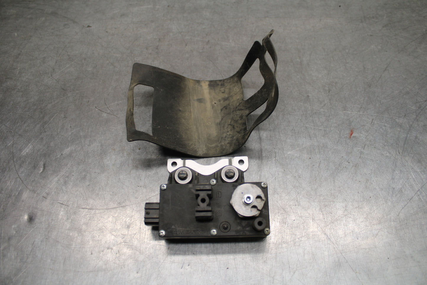 08-16 YAMAHA YZF R6 EXHAUST VALVE SERVO MOTOR BB127