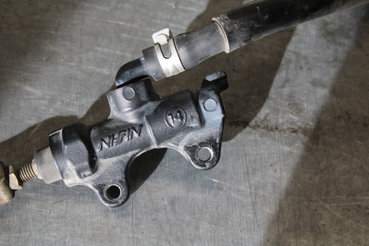 01-06 TRIUMPH TIGER 955I REAR BACK BRAKE MASTER CYLINDER W RESERVOIR  BB693