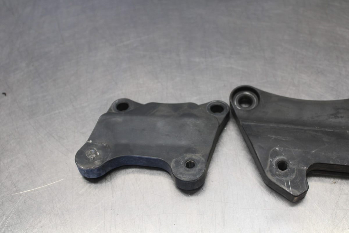 07-08 KAWASAKI NINJA ZX6R REAR BACK PASSENGER PEG SET PAIR BB937