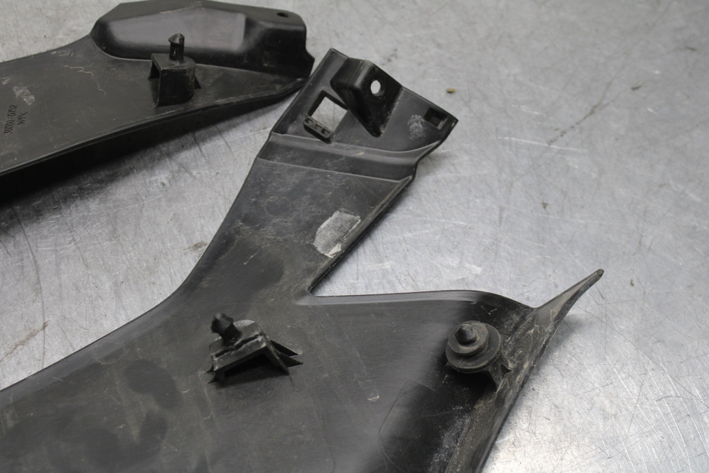 24 KAWASAKI NINJA 500 ABS RIGHT LEFT SIDE SEAT PANELS TRIMS COWLS FAIRINGS BB744