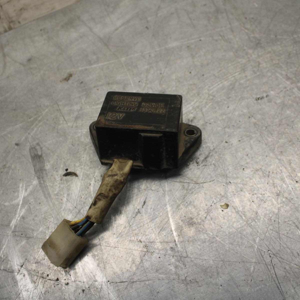 1979 Yamaha XS1100S RESERVE LIGHTING DEVICE SIGNAL BLINKER RELAY FLASHER  BB510