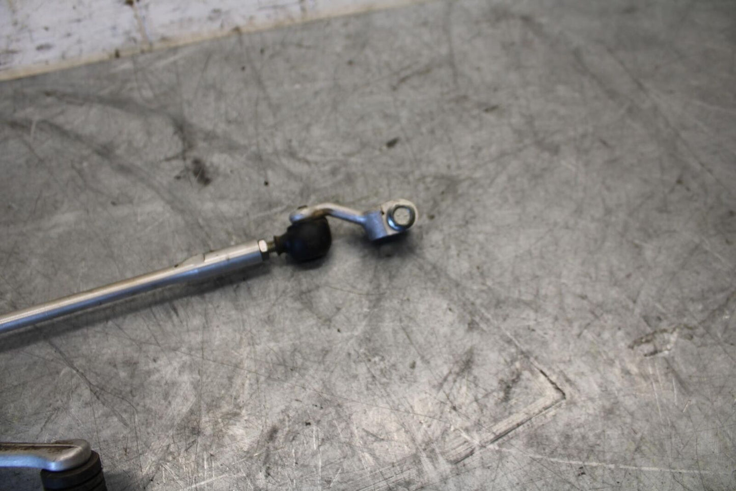 2009 Yamaha YZF R6 SHIFTER LINKAGE SHIFT LINK PEDAL 2C0-18110-01-00 BB532