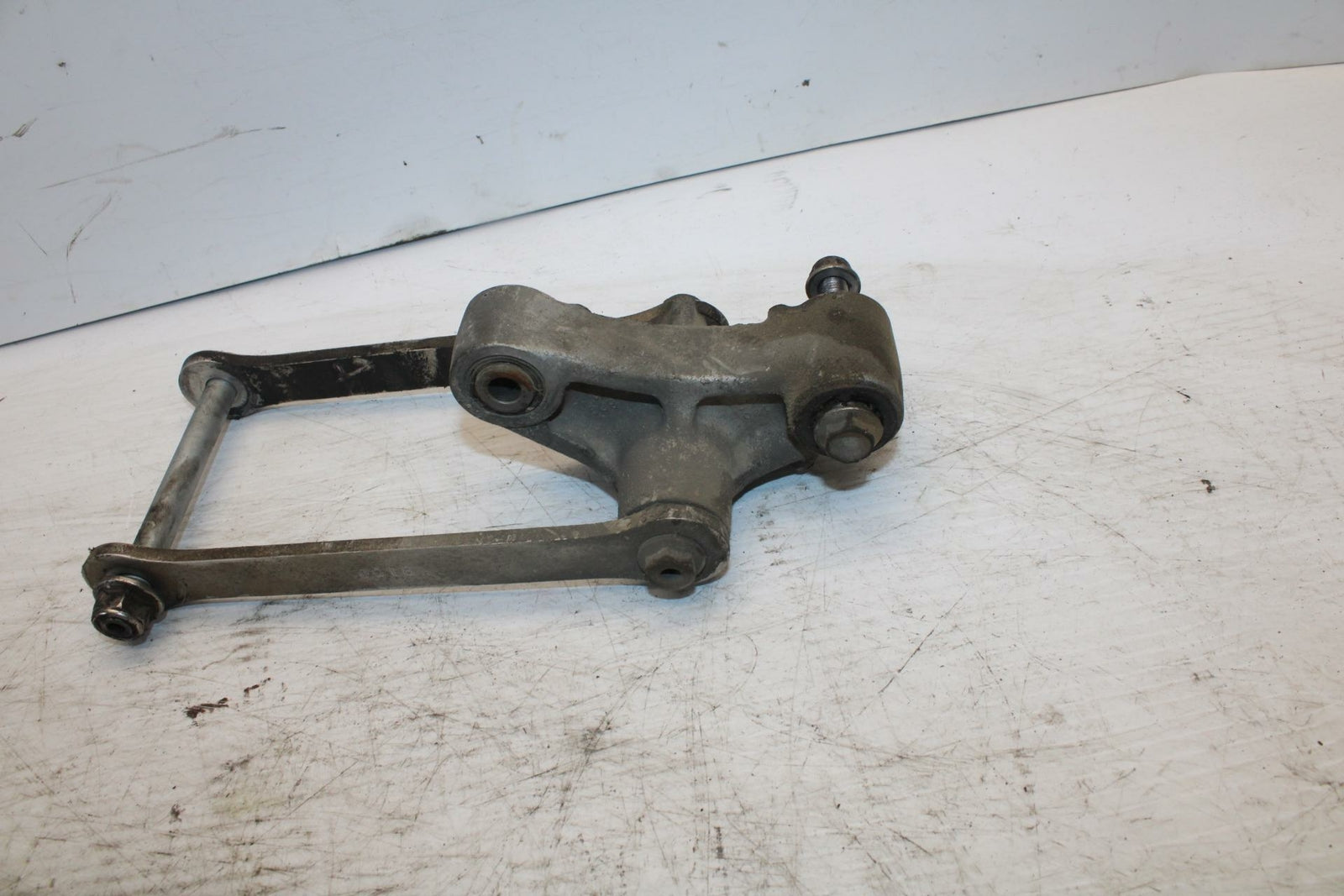 07-08 KAWASAKI NINJA ZX6R REAR DOGBONE SHOCK LINKAGE LINK BB274