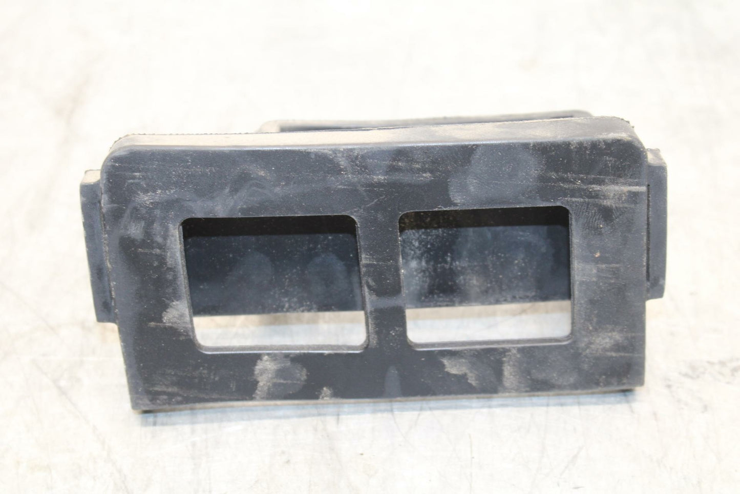 19-20 KAWASAKI NINJA ZX6R ECU CONTROLLER UNIT  ECM HOLDER SUPPORT RUBBER  BB419