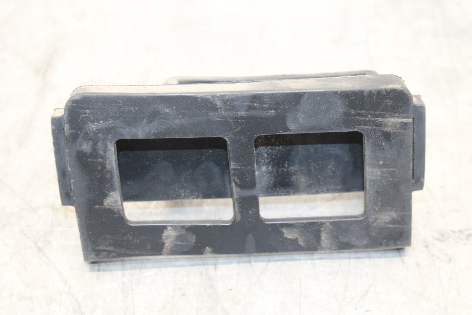 19-20 KAWASAKI NINJA ZX6R ECU CONTROLLER UNIT  ECM HOLDER SUPPORT RUBBER  BB419