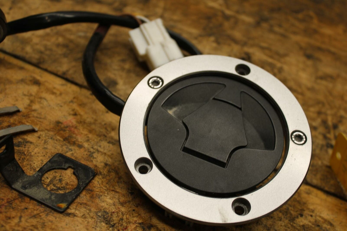 13-18 KAWASAKI NINJA ZX6R IGNITION LOCK KEY SET W/ GAS CAP AND SEAT LOCK BB342