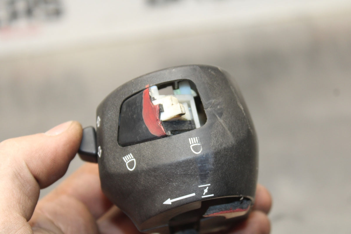 00 SUZUKI GSXR750 LEFT CLIP ON HANDLE HORN SIGNALS SWITCH SWITCHES BB820