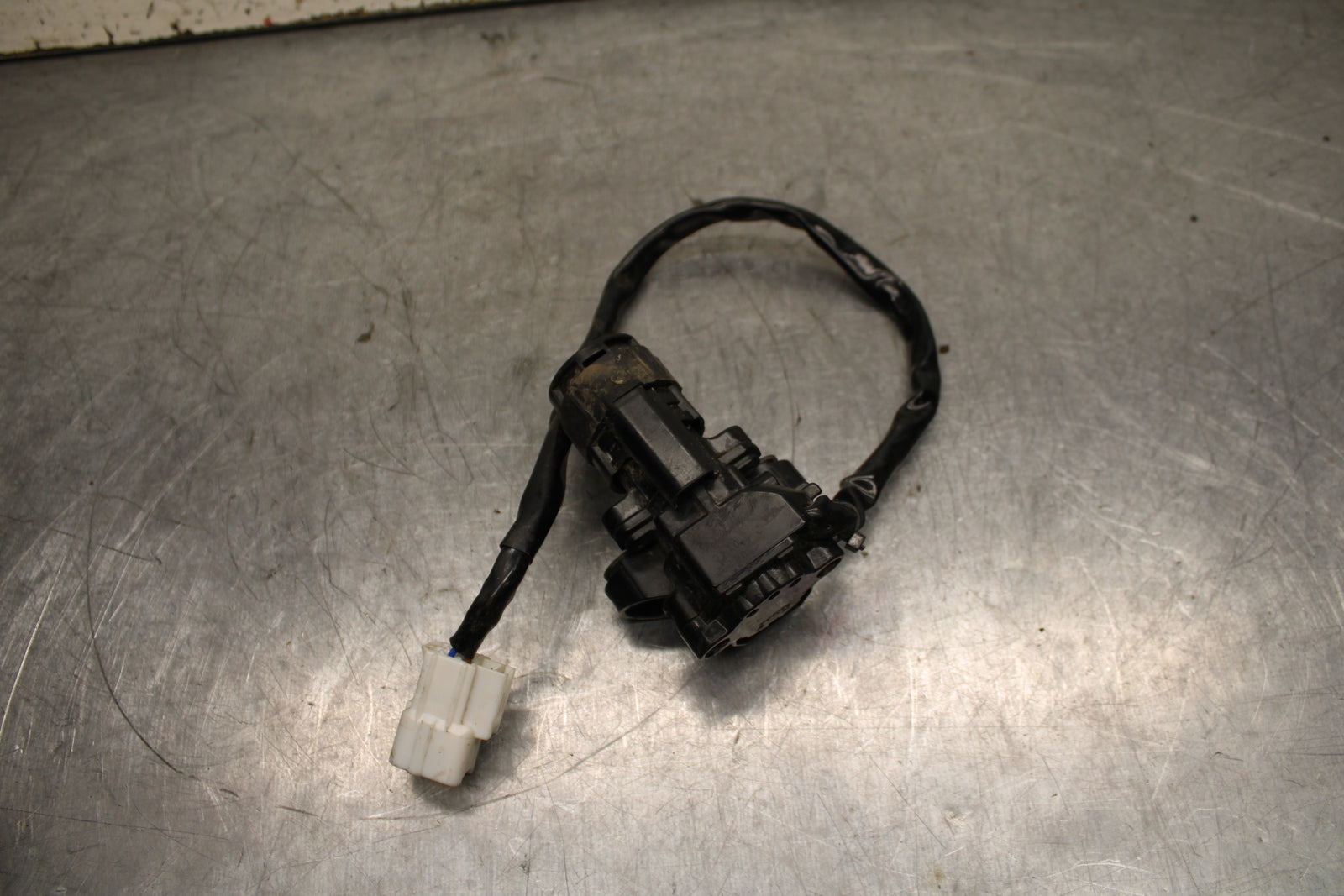 23 KAWASAKI NINJA ZX6R 636 IGNITION LOCK NO KEY BB609