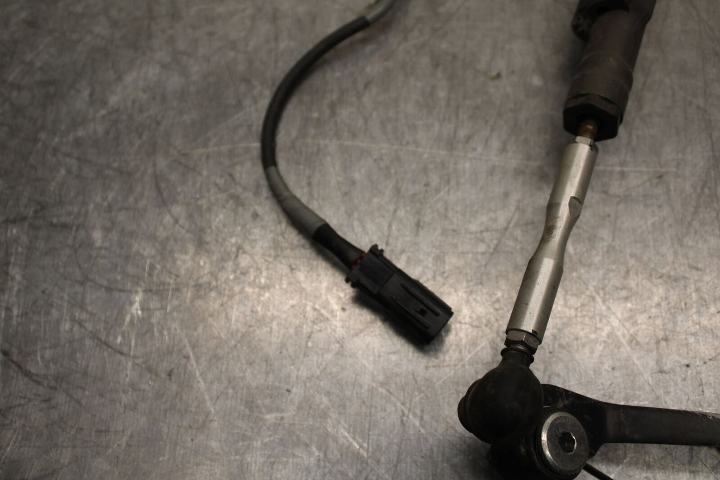 22-24 YAMAHA XSR900 SHIFTER LINKAGE SHIFT LINK PEDAL BB710