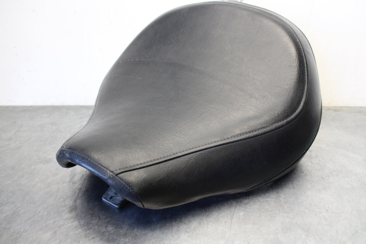 04 SUZUKI INTRUDER 800 FRONT DRIVERS SEAT BB758