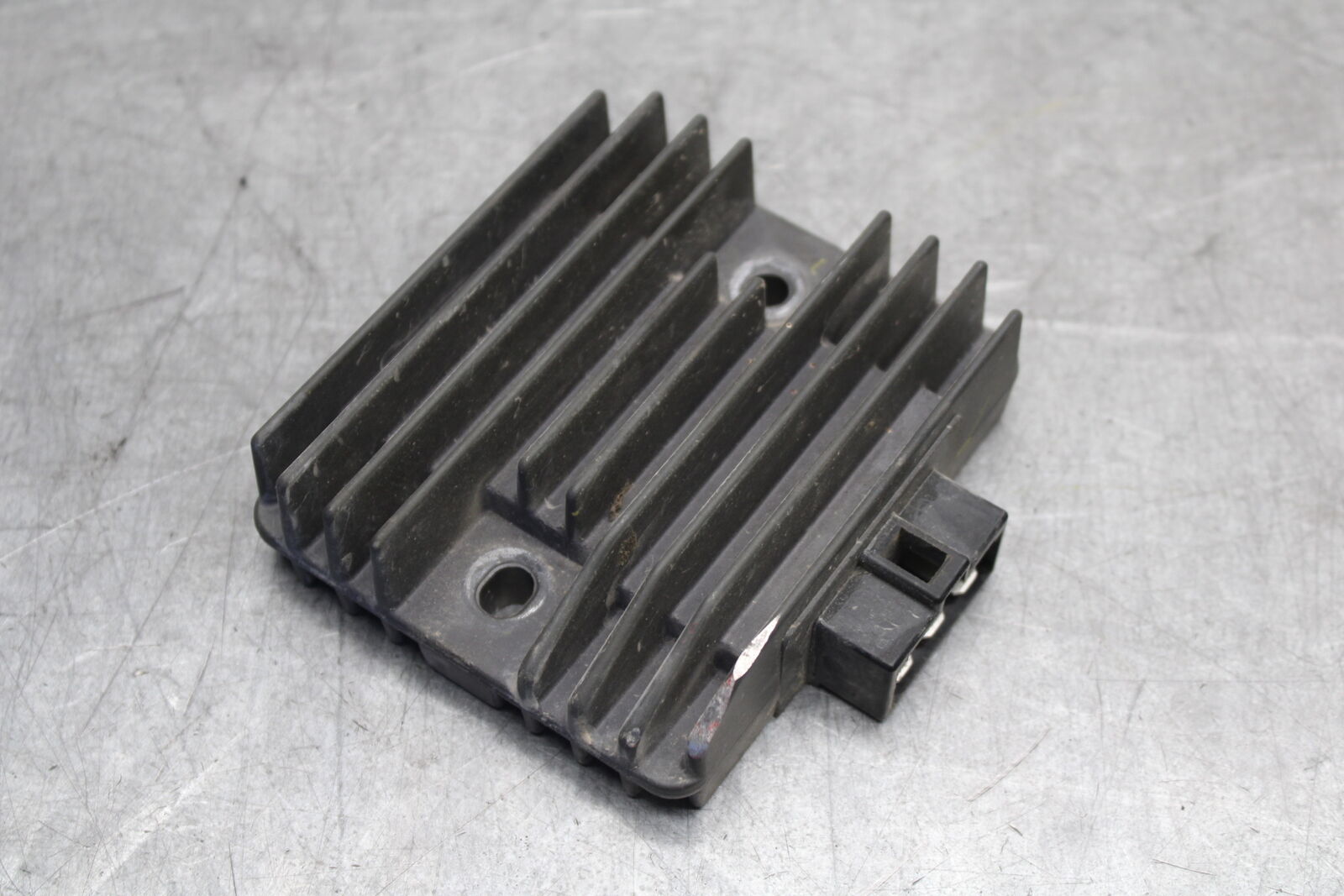 09-15 YAMAHA FZ6R RECTIFIER VOLTAGE REGULATOR  BB686