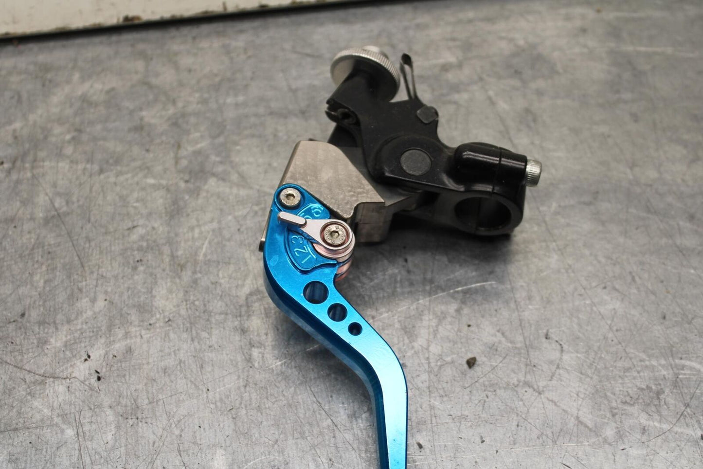 09-12 KAWASAKI NINJA ZX6R CLUTCH PERCH MOUNT WITH LEVER  BB617