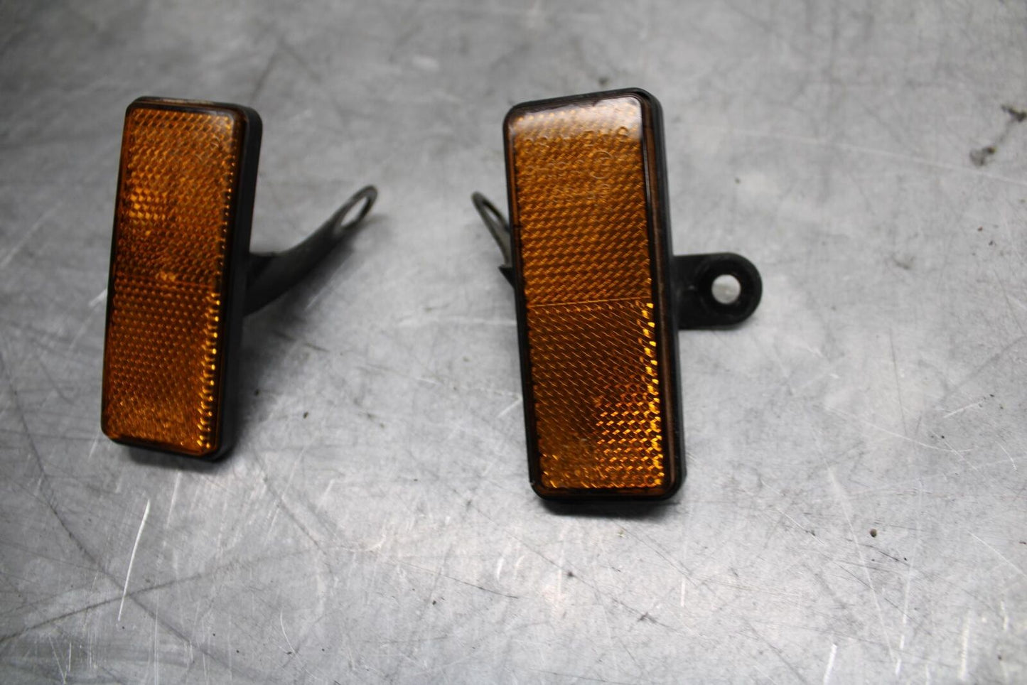 08-16 YAMAHA YZF R6 FRONT REFLECTORS REFLECTOR SET PAIR 11H-85110-01-00 BB451