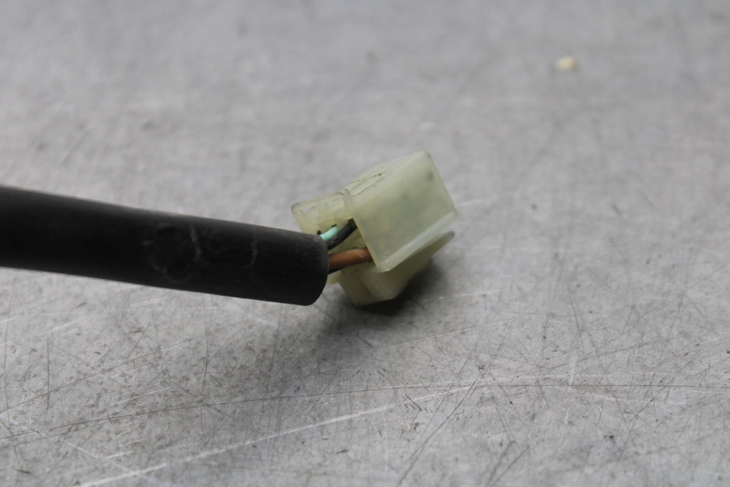 05-06 SUZUKI GSXR1000 REAR TAIL TAILLIGHT BACK BRAKE LIGHT 35710-41G30 BB663