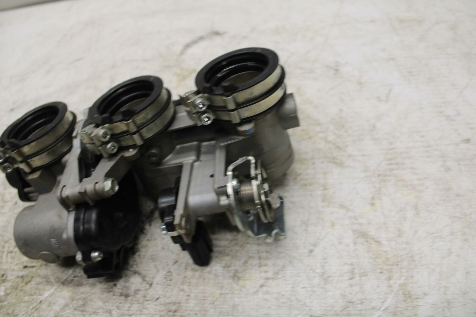16-21 YAMAHA XSR900 MAIN FUEL INJECTORS / THROTTLE BODIES BB370