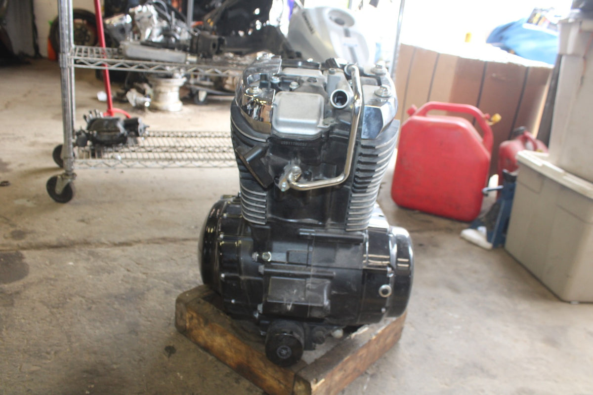 07 SUZUKI BOULEVARD M50 ENGINE MOTOR BB897