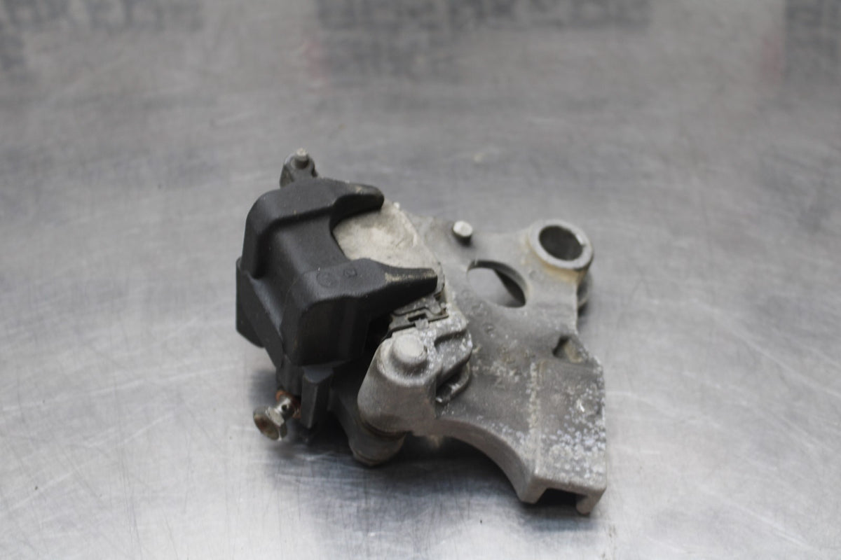 98-05 HONDA SUPER HAWK 1000 VTR1000F REAR BRAKE CALIPER W MOUNT BRACKET BB821