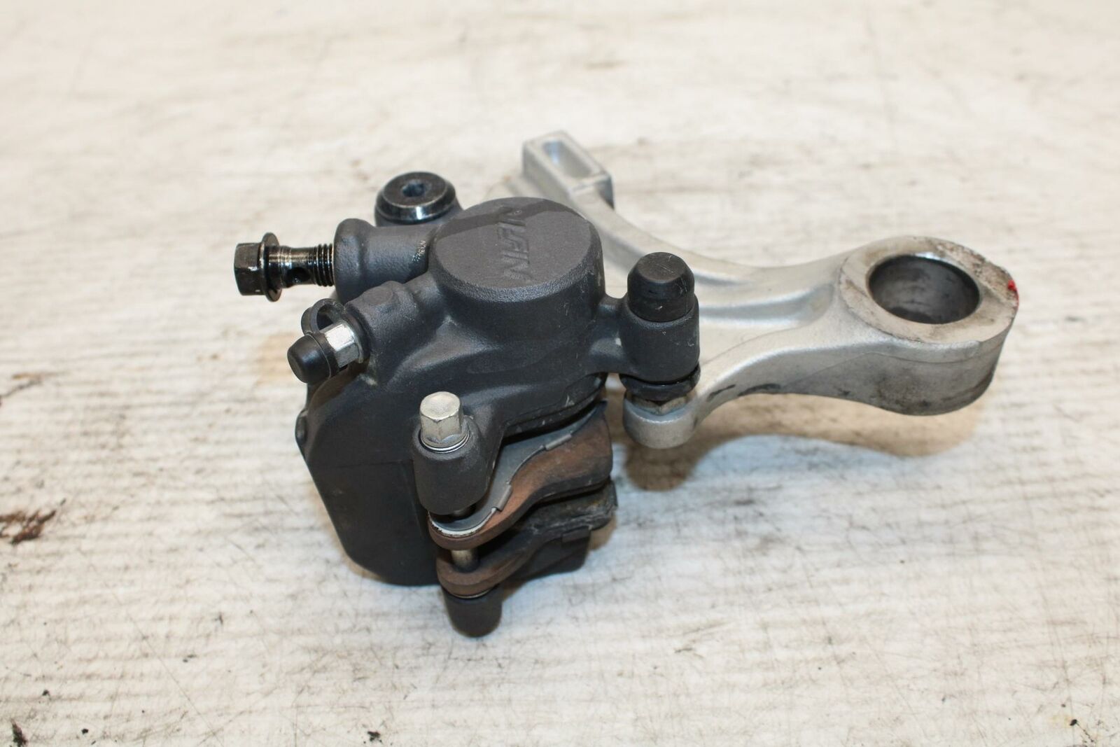 07-12 HONDA CBR600RR REAR BACK BRAKE CALIPER W MOUNT BRACKET BB309