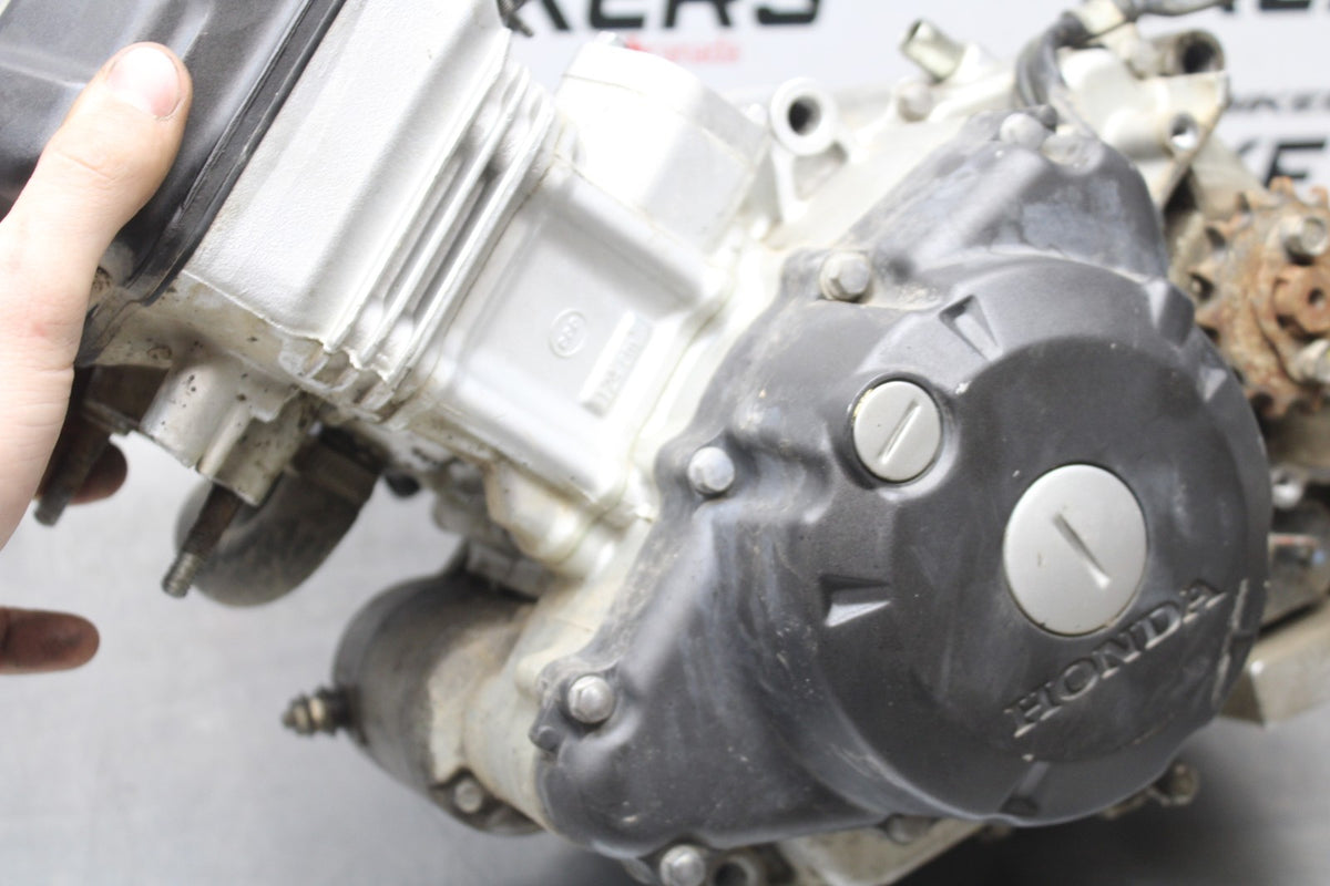 08 HONDA CBR125R ENGINE MOTOR BB804