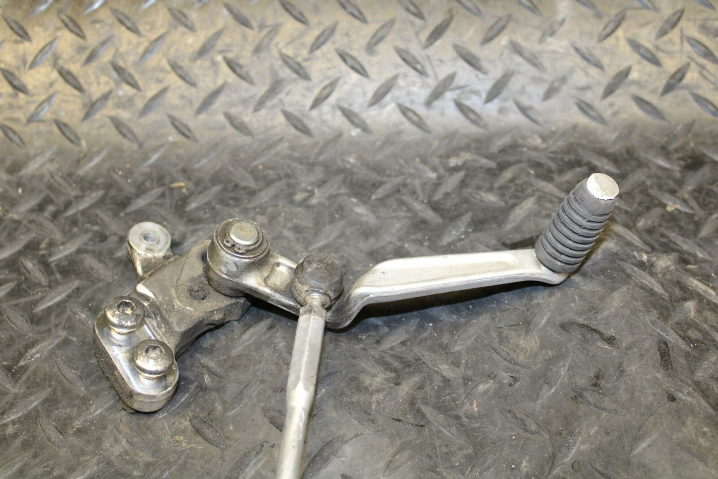 10 SUZUKI GSXR750 SHIFTER LINKAGE SHIFT LINK PEDAL BB190